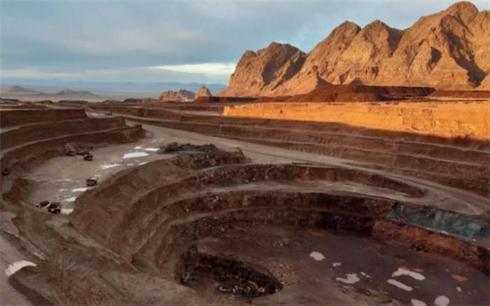 آخرین فرصت برای نجات معدن سرب و روی مهدی آباد / مطالبه سهامداران از رئیس جمهوری