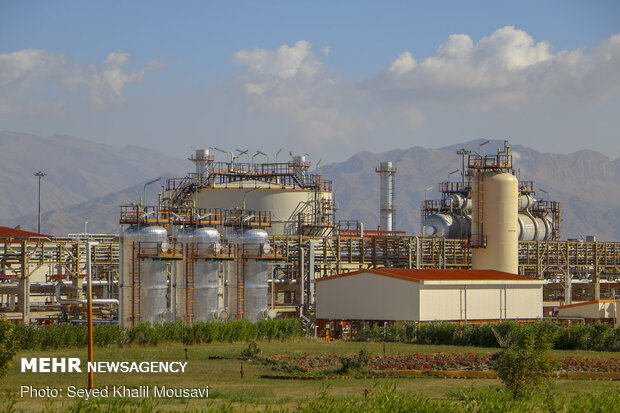 ۸ قرارداد با حضور وزیر نفت با شرکت‌های ایرانی امضا شد