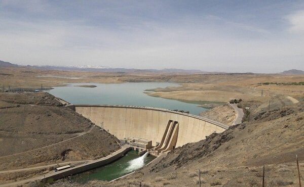 ۳۸۱ میلیون مترمکعب آب برای کشاورزان حوضه زاینده رود رهاسازی شد