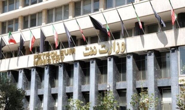 سقوط نفت ایران با فرمان محافظه‌کاری و بی‌تصمیمی!