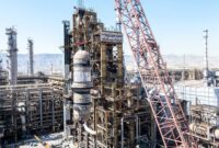 وزارت نفت در چنبره بحران‌های پنهان؛ از توقف پروژه‌های کلیدی تا وارونگی واقعیت با تبلیغات و روایت‌سازی