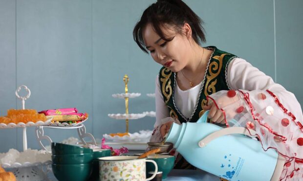 چای شیر؛ حلقه پیوند قومی و حکمرانی مردمی در شین‌جیانگ