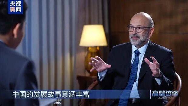 نخست‌وزیر پیشین اردن: توسعه همه‌جانبه چین تحسین‌برانگیز است