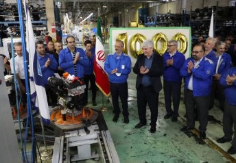 گروه : صنعت،معدن وتجارتثبت رکورد فوق‌العاده در تولید موتور ملیرویای موتور ۱۰۰۰ در ایران‌خودرو به واقعیت رسید