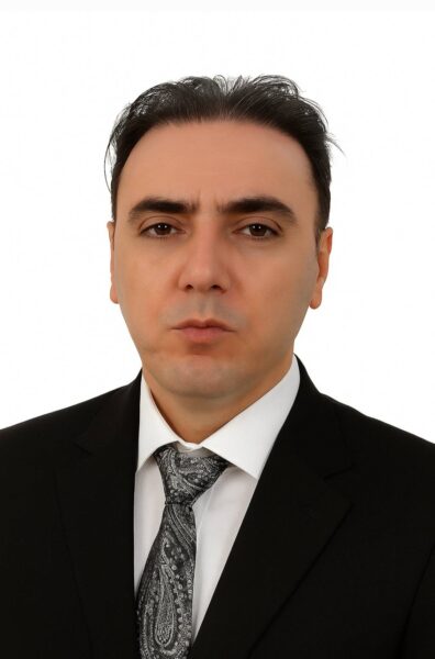 عباس قاری:بسته بودن بازارها در دوران جنگ، تبعاتی ویرانگرتر از گلوله دارد عباس قاری:بسته بودن بازارها در دوران جنگ، تبعاتی ویرانگرتر از گلوله دارد